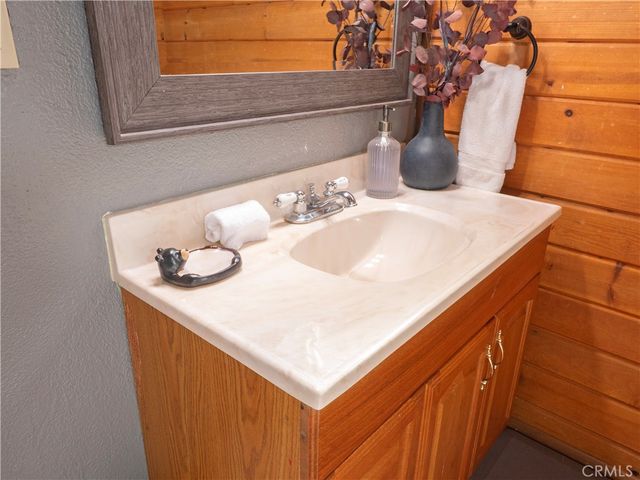 108 E Rainbow Boulevard, Big Bear City, CA 92314