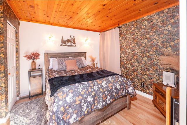 108 E Rainbow Boulevard, Big Bear City, CA 92314