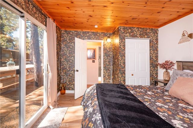108 E Rainbow Boulevard, Big Bear City, CA 92314