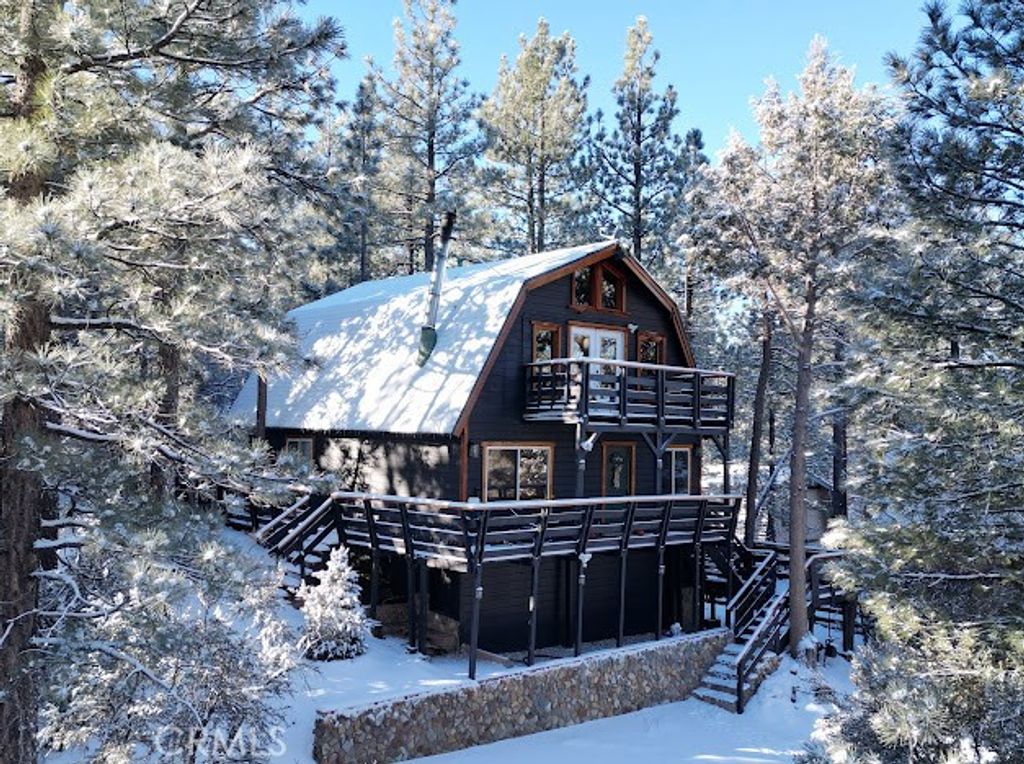 108 E Rainbow Boulevard, Big Bear City, CA 92314