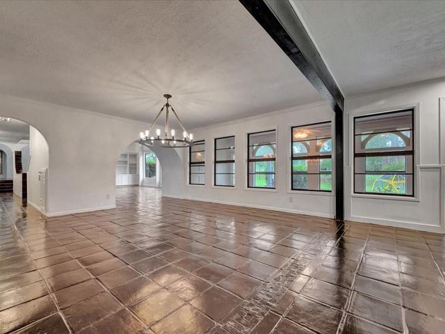 407 Muirfield Drive, Lufkin, TX 75901