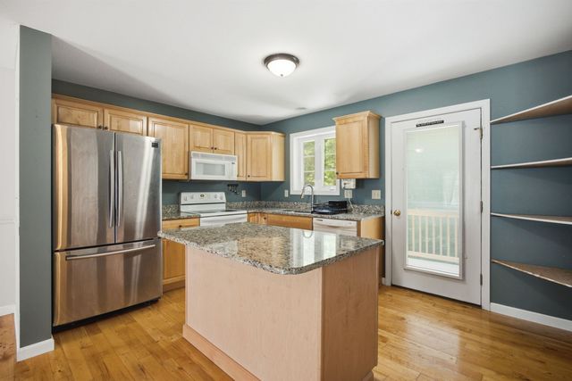 29 Melissa Way Unit B, Laconia, NH 03246