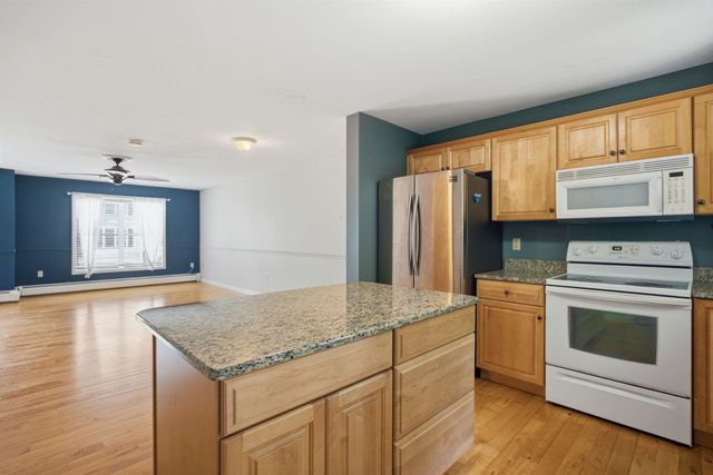 29 Melissa Way Unit B, Laconia, NH 03246