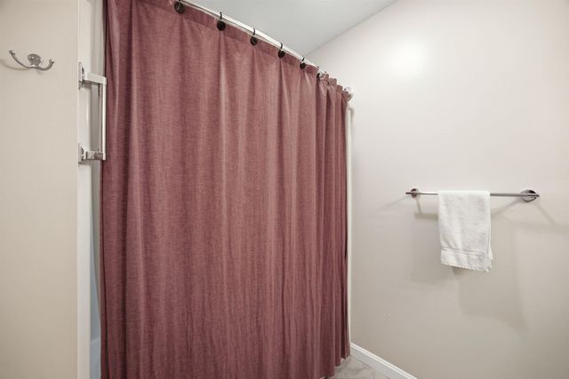 29 Melissa Way Unit B, Laconia, NH 03246