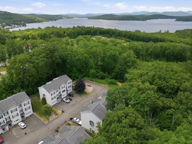 29 Melissa Way Unit B, Laconia, NH 03246
