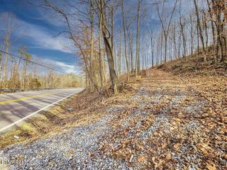 1165 W. Highway 25-70, Dandridge, TN 37725