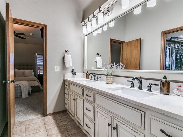 5785 Abby Lane, Piedmont, OK 73078