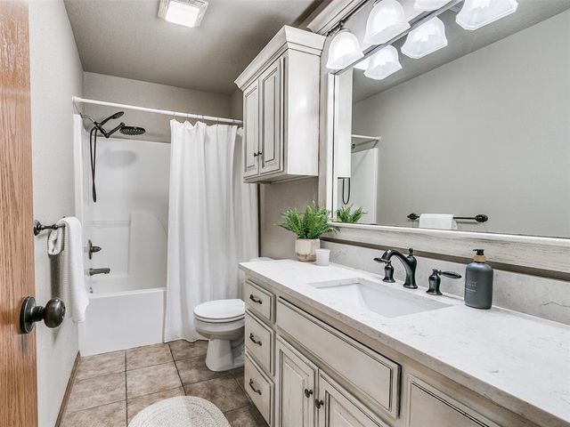 5785 Abby Lane, Piedmont, OK 73078