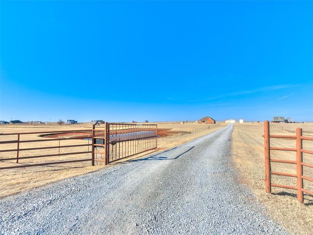 5785 Abby Lane, Piedmont, OK 73078