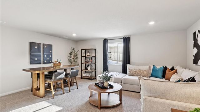 9631 Brighton Way SW, Cedar Rapids, IA 52404