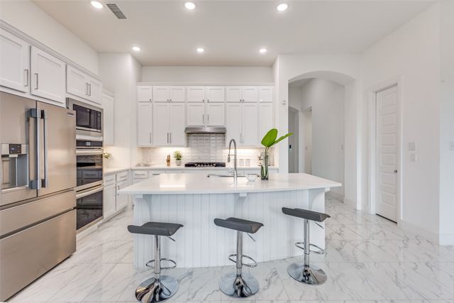 4012 Prickly Pear Avenue, Aubrey, TX 76227