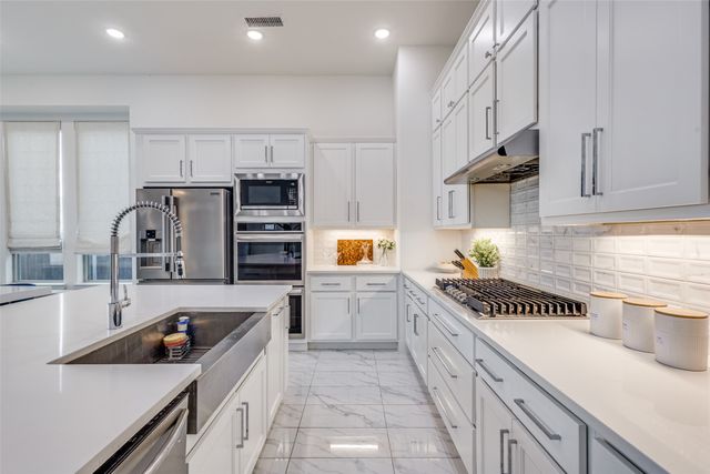 4012 Prickly Pear Avenue, Aubrey, TX 76227