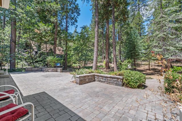 2514 Black Oak Dr, Arnold, CA 95223