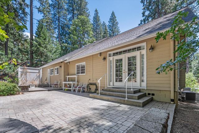 2514 Black Oak Dr, Arnold, CA 95223