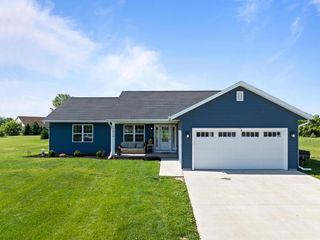 1618 Whispering Pine DRIVE, Delavan, WI 53115