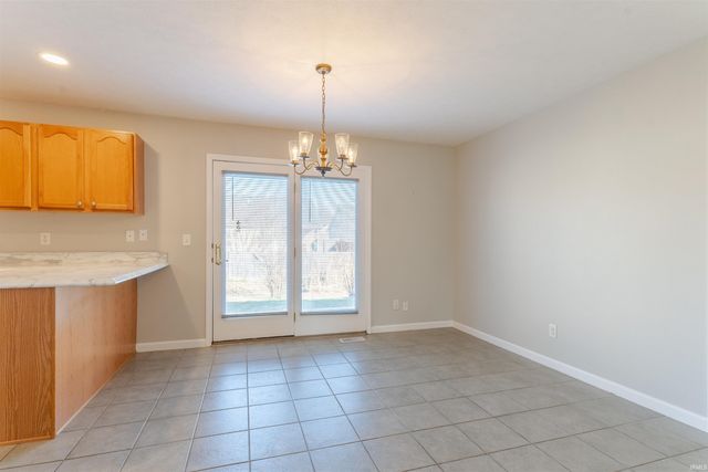 700 Woodall Drive, Evansville, IN 47711