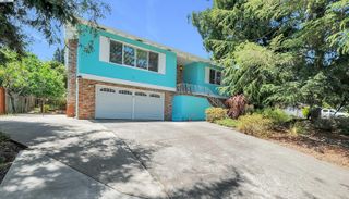 17561 Vineyard Rd, Castro Valley, CA 94546