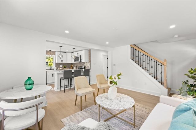 26 Lamb St, Attleboro, MA 02703