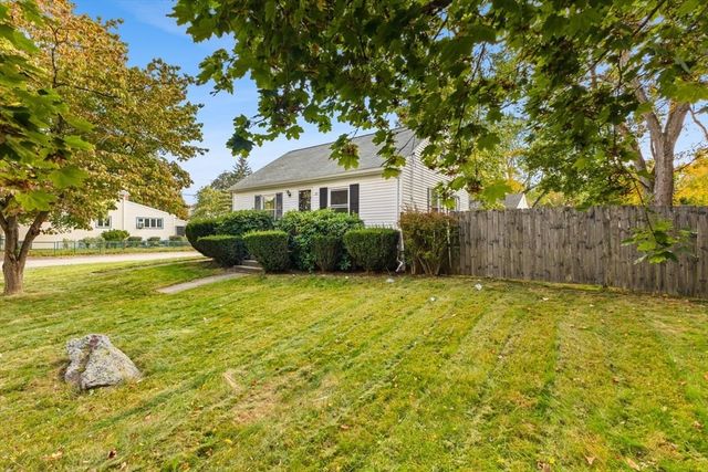 26 Lamb St, Attleboro, MA 02703