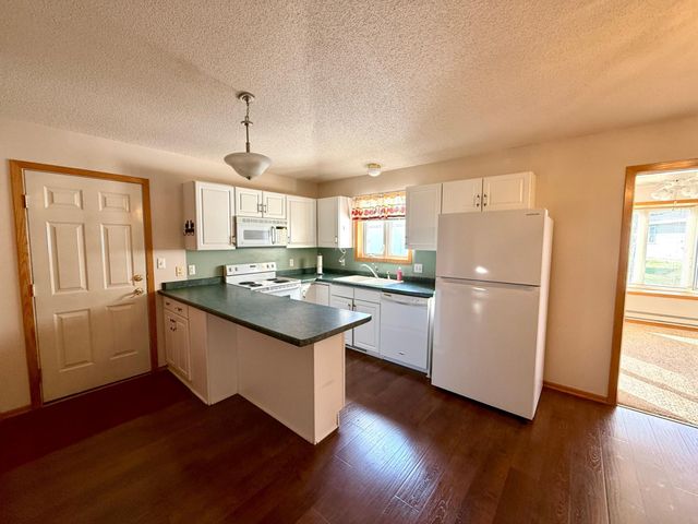 703 W Veterans Memorial Highway, Kasson, MN 55944