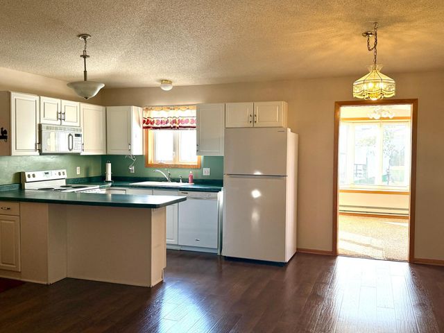 703 W Veterans Memorial Highway, Kasson, MN 55944