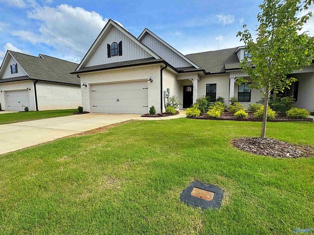 463 Raleigh Elm Drive, Huntsville, AL 35824