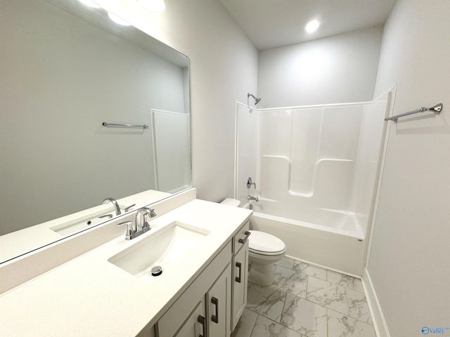 463 Raleigh Elm Drive, Huntsville, AL 35824