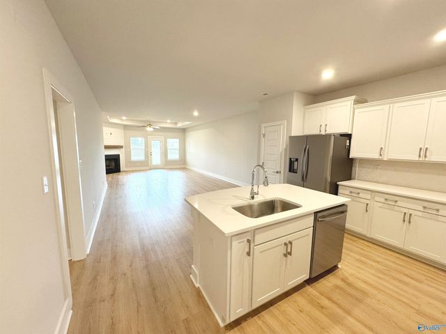 463 Raleigh Elm Drive, Huntsville, AL 35824