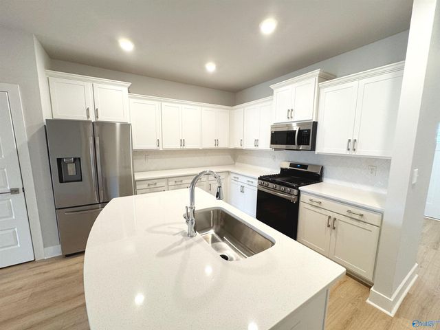 463 Raleigh Elm Drive, Huntsville, AL 35824