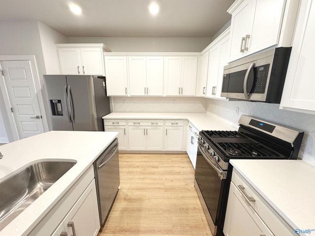 463 Raleigh Elm Drive, Huntsville, AL 35824