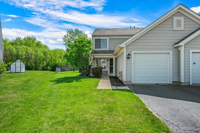 9 Crimson Court 9, Lake In The Hills, IL 60156