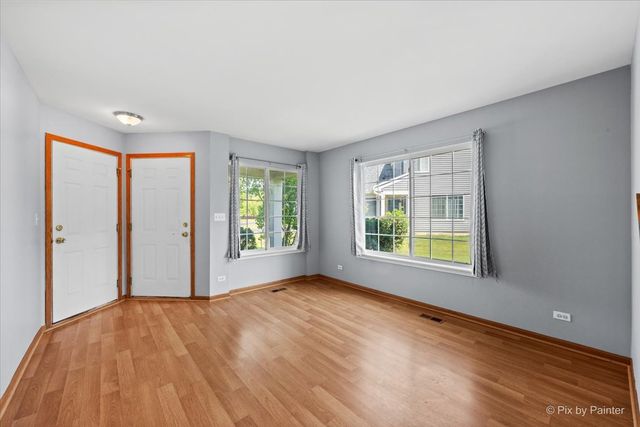 9 Crimson Court 9, Lake In The Hills, IL 60156