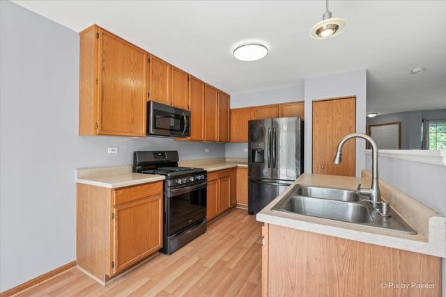 9 Crimson Court 9, Lake In The Hills, IL 60156