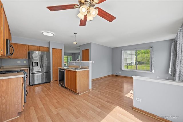 9 Crimson Court 9, Lake In The Hills, IL 60156