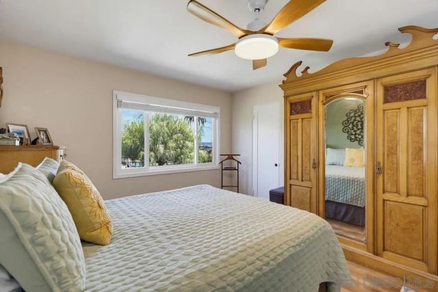3327 Fenelon, San Diego, CA 92106