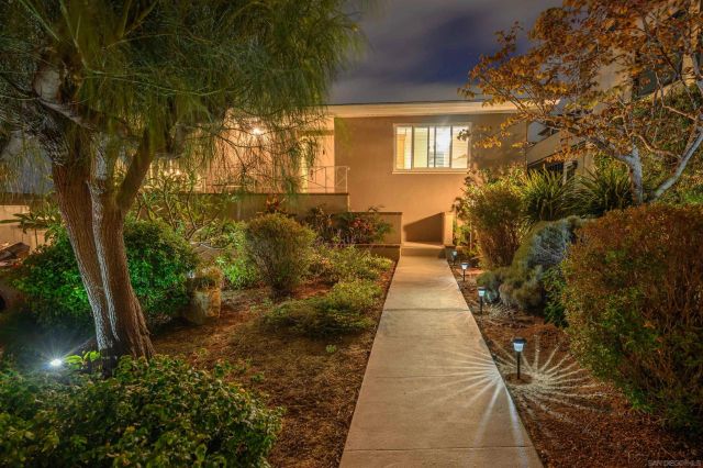 3327 Fenelon, San Diego, CA 92106