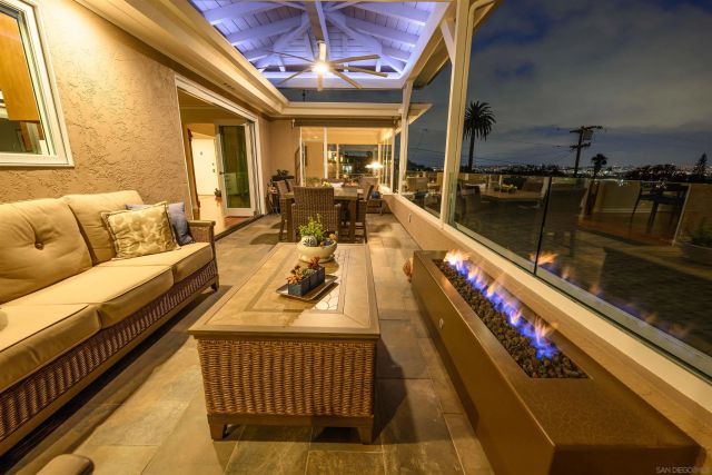 3327 Fenelon, San Diego, CA 92106