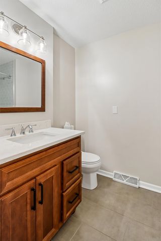 2905 37th Street, Des Moines, IA 50310