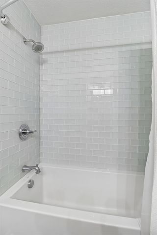 2905 37th Street, Des Moines, IA 50310