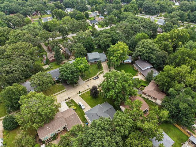 2905 37th Street, Des Moines, IA 50310