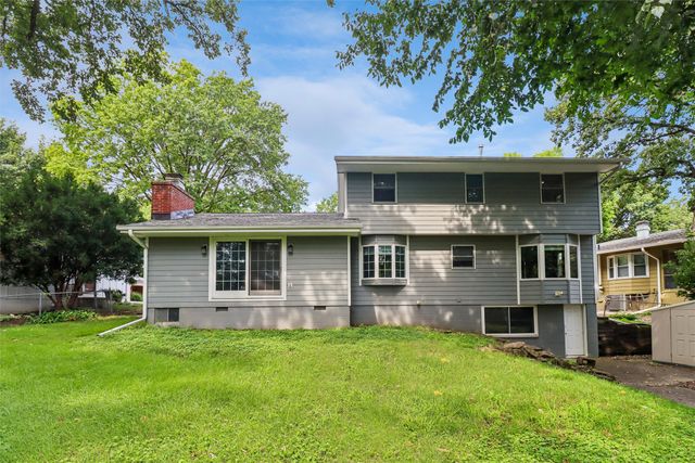 2905 37th Street, Des Moines, IA 50310