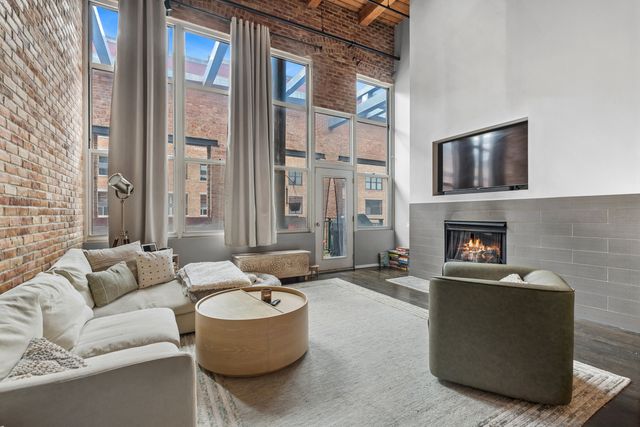 1000 W WASHINGTON Boulevard 430, Chicago, IL 60607