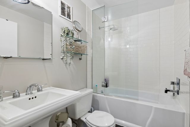 1000 W WASHINGTON Boulevard 430, Chicago, IL 60607