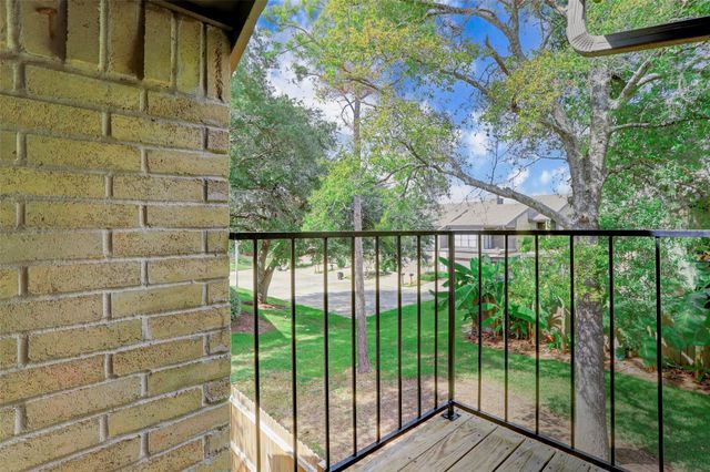 18032 Bal Harbour Drive, Nassau Bay, TX 77058