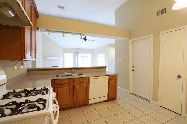 11011 Shadowfield Drive, Houston, TX 77064