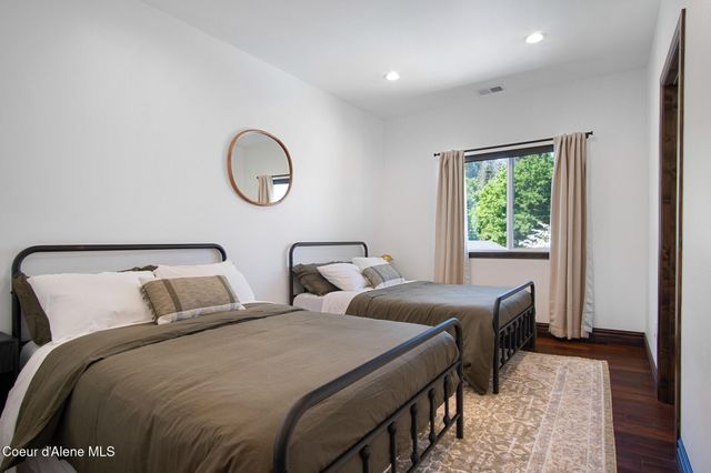 816 & 818 E Young AVE, Coeur D'alene, ID 83814