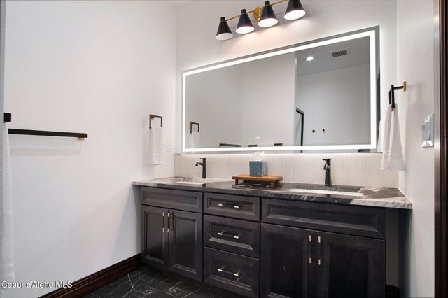 816 & 818 E Young AVE, Coeur D'alene, ID 83814