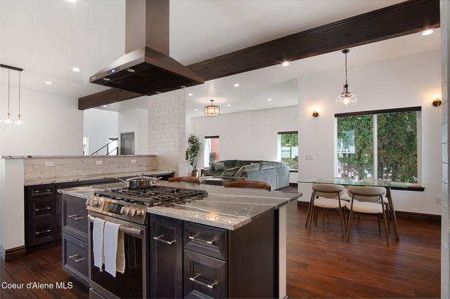 816 & 818 E Young AVE, Coeur D'alene, ID 83814