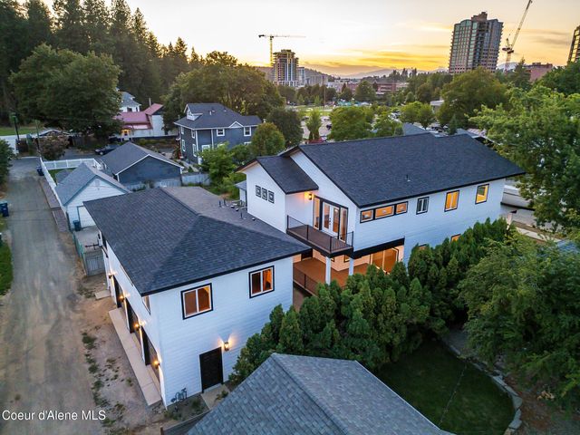 816 & 818 E Young AVE, Coeur D'alene, ID 83814