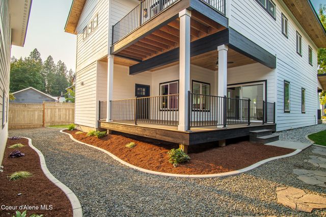 816 & 818 E Young AVE, Coeur D'alene, ID 83814